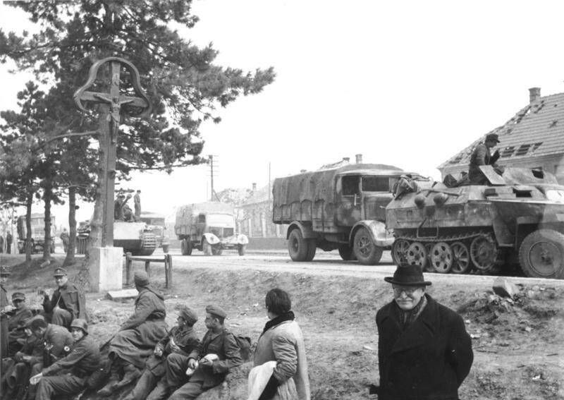 Отступление германских войск из Венгрии (Bundesarchiv, Bild 146-1989-105-13A / Woscidlo, Wilfried / CC-BY-SA 3.0)