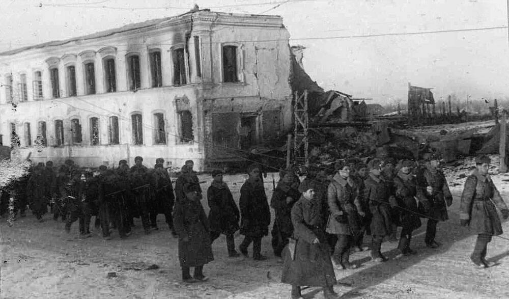 Освобожденный Гжатск 1943 г.