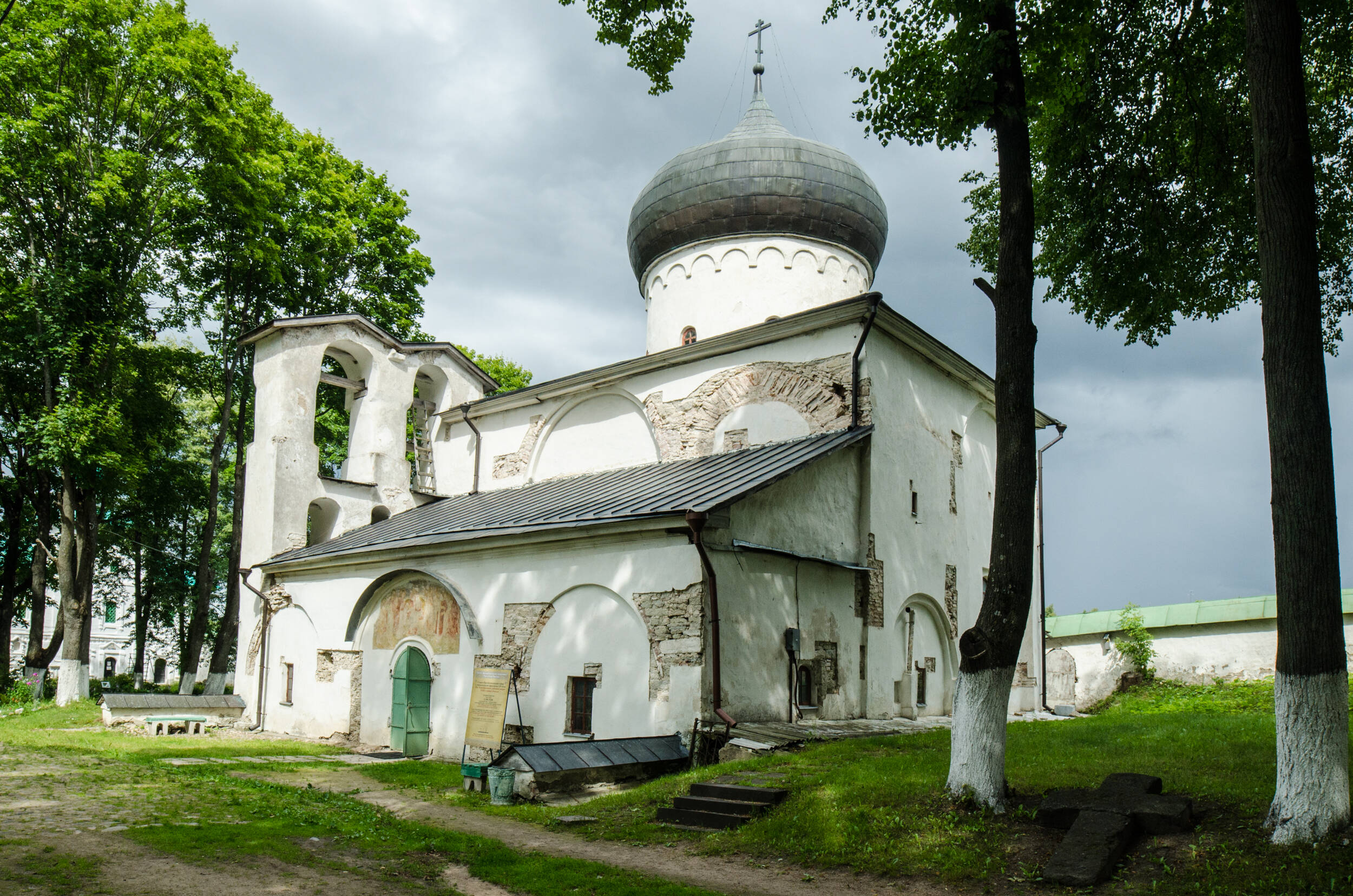 Спасо-Преображенский собор Мирожского монастыря