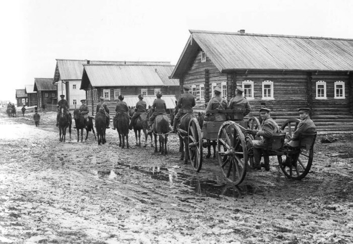 Двинский Березняк 1919 г. Английские связисты